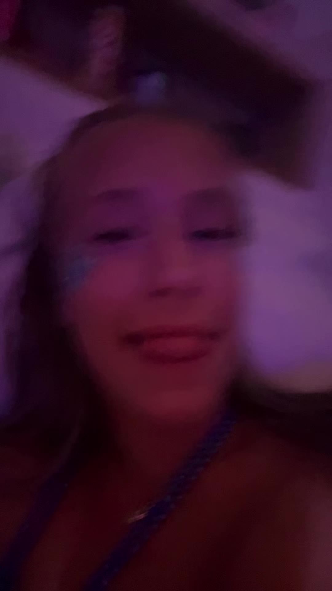 @lily
