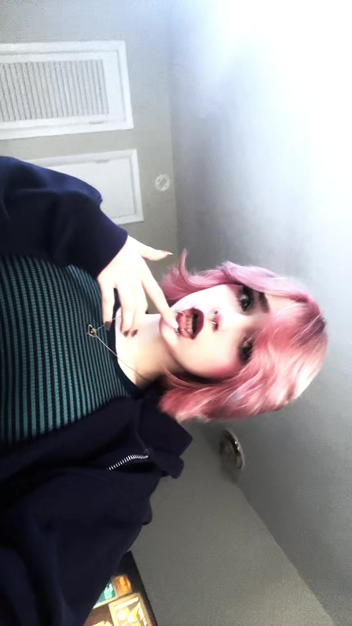 @k <3