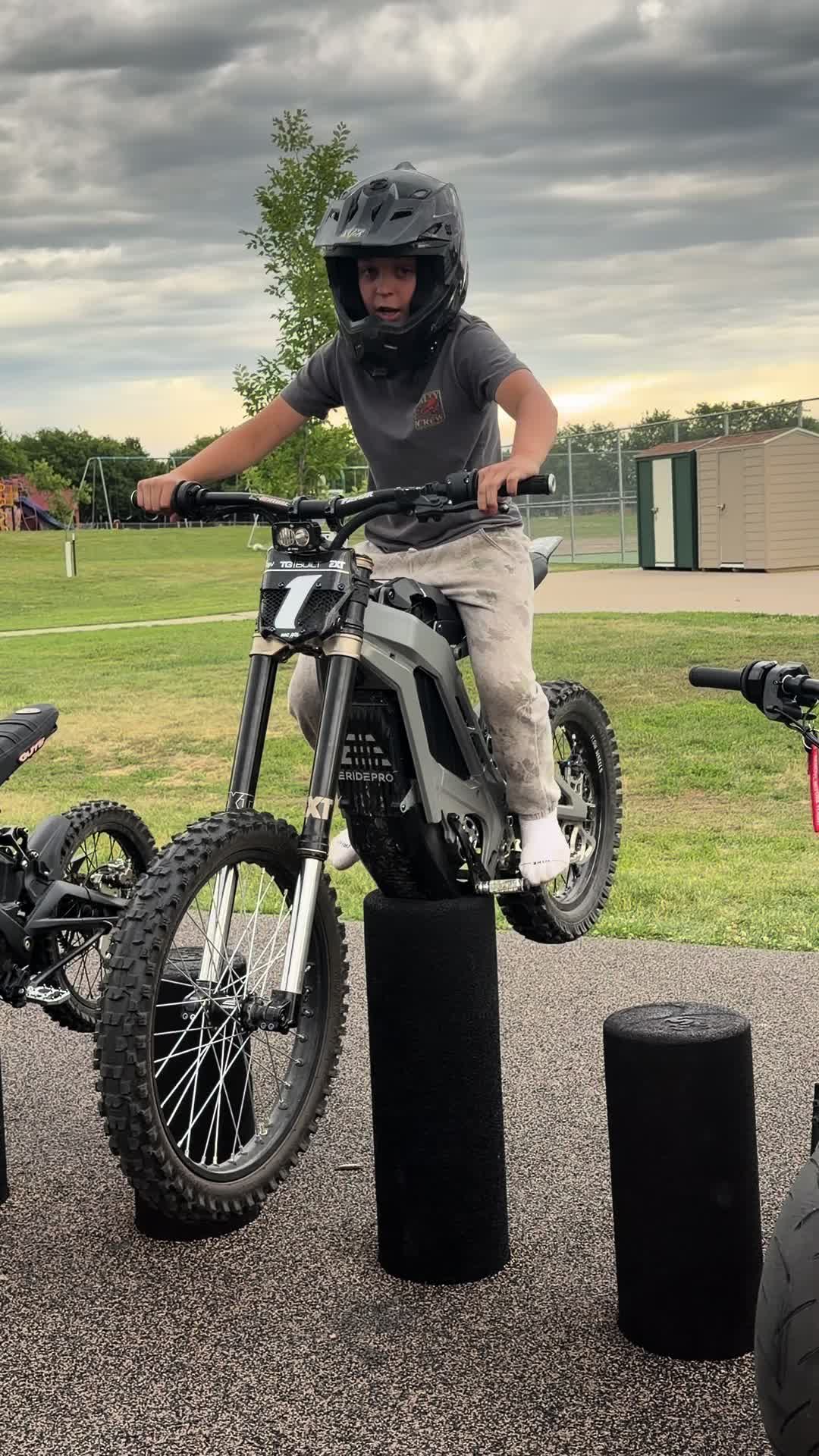 @sufu.eride®🦈