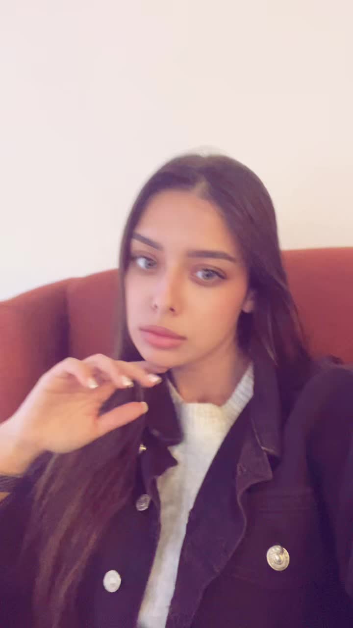 @elyyyjeee
