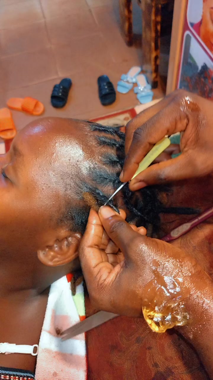 @Clintondreadlocks ug +256