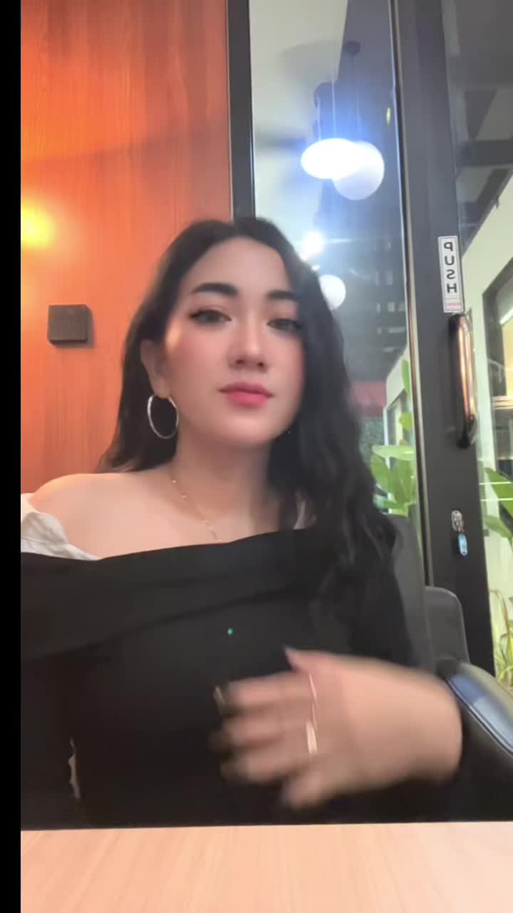 @Hi Zzezee 🕊
