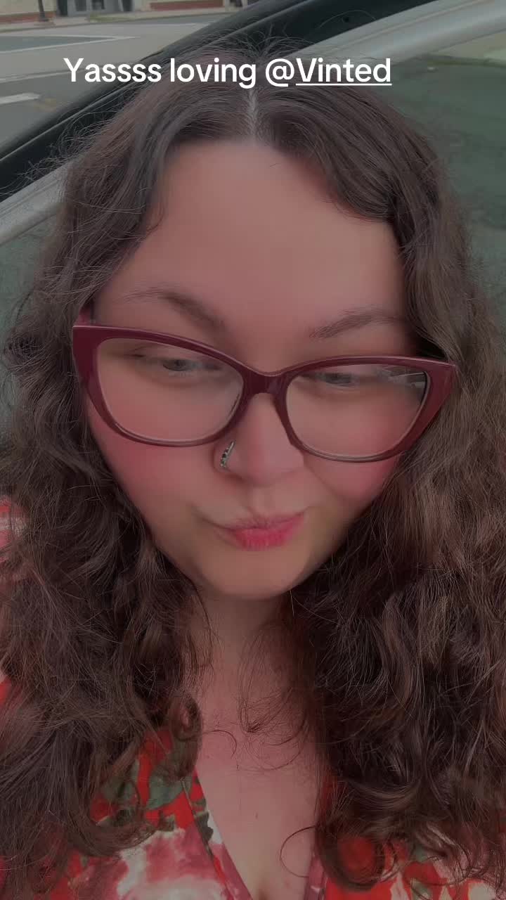 @EᒪIᘔᗩᗷETᕼᖇOᔕE🥀