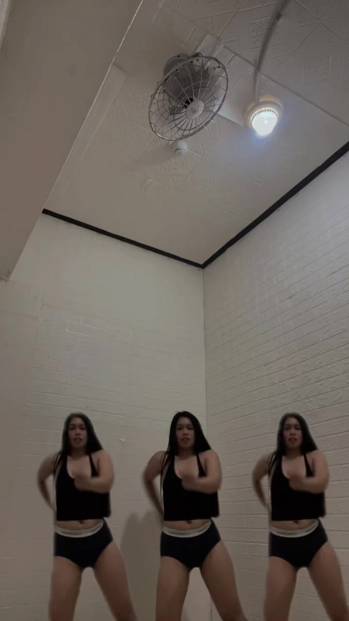 @Unni🦋💃🏼🍑🏳️