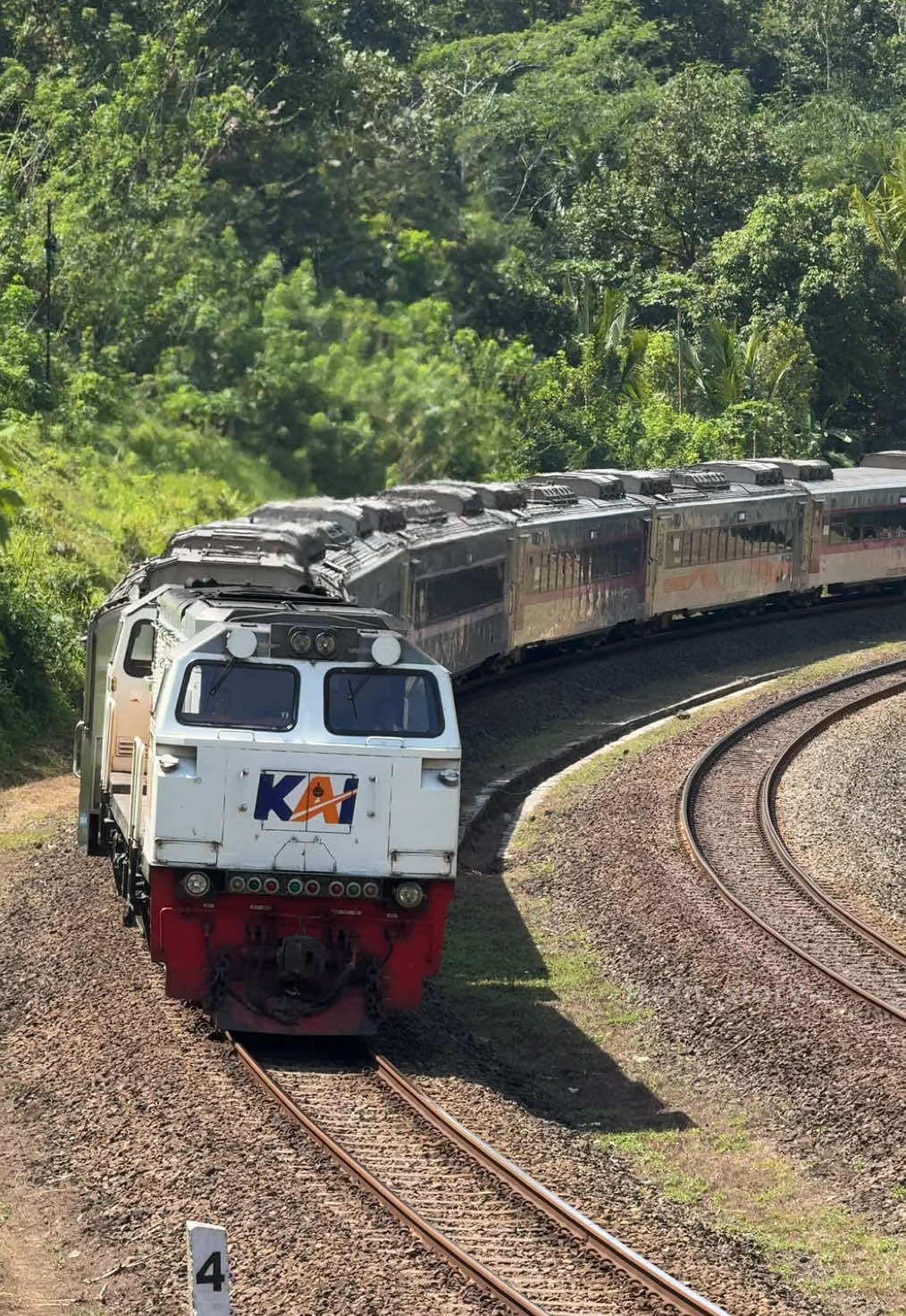 @Train_Story