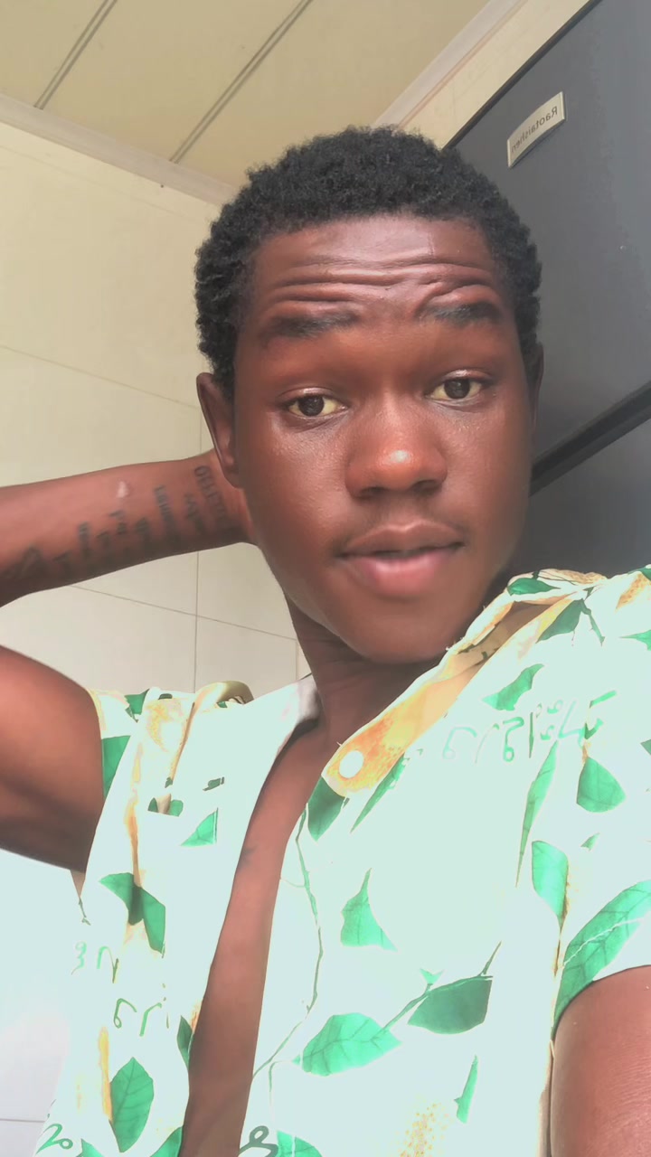 @VICTOR FOX🦊🇺🇬🇯🇲