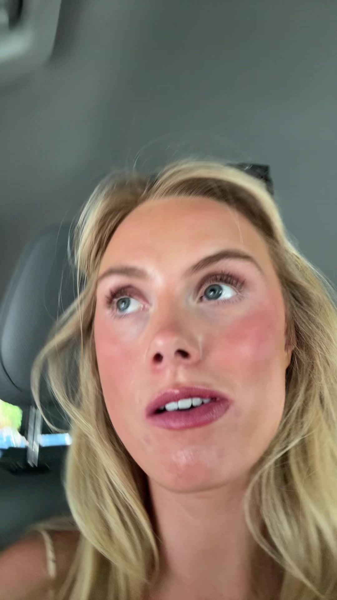 @caitlyngiannini