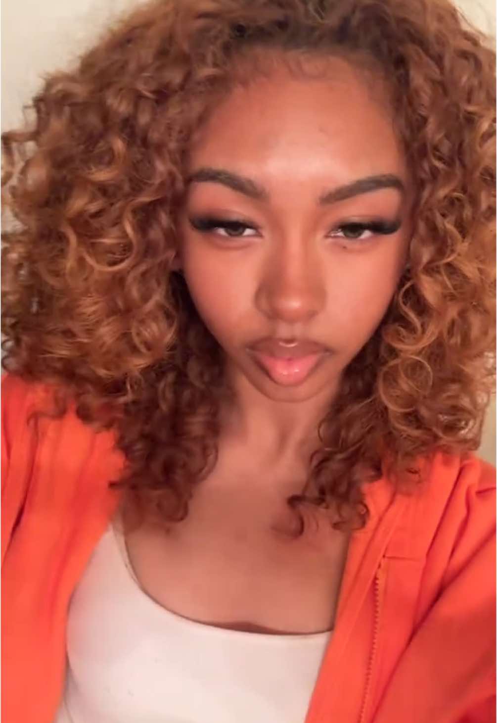 @Kiara👩🏽🦰