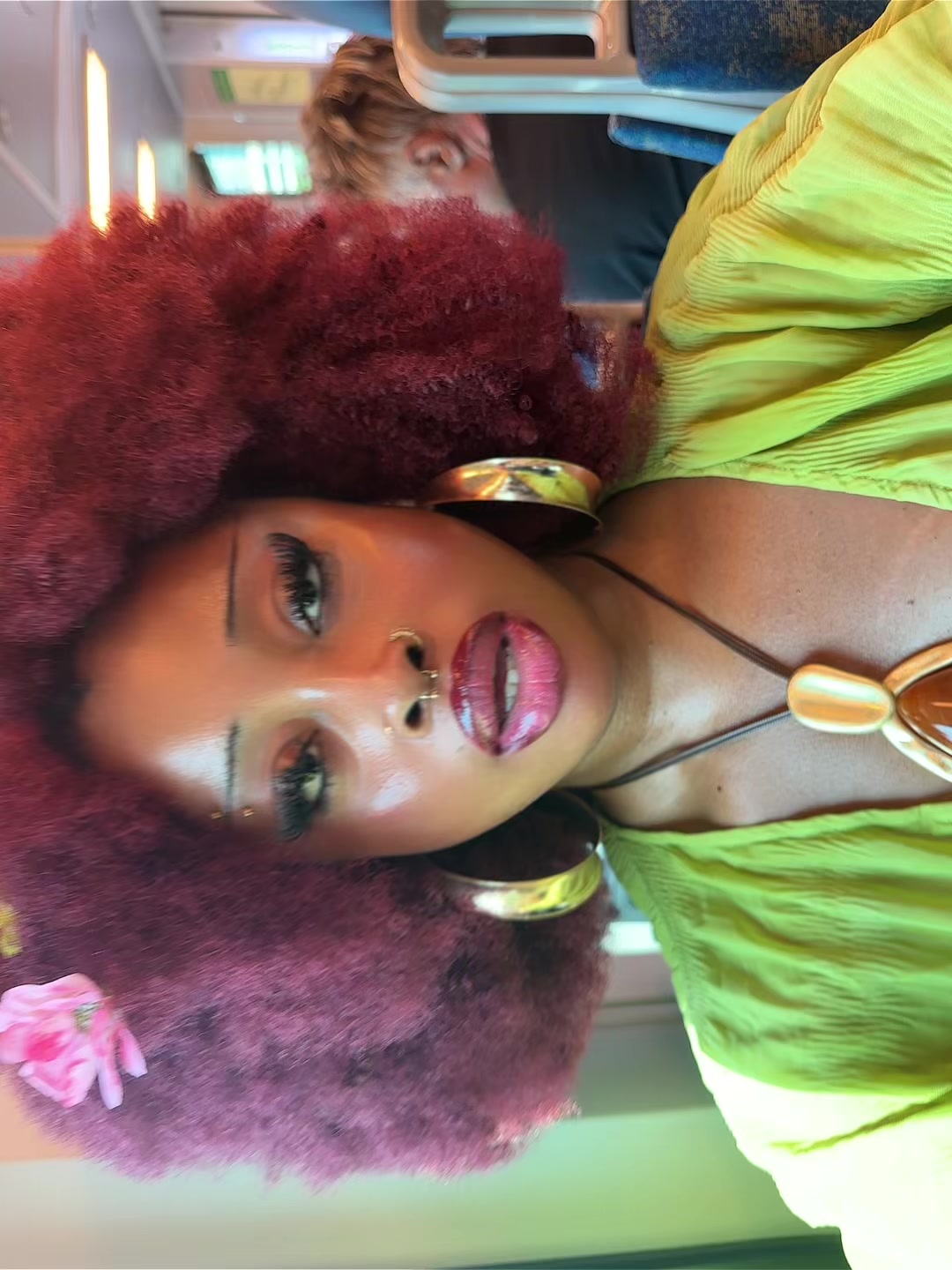 @the_girleexperience