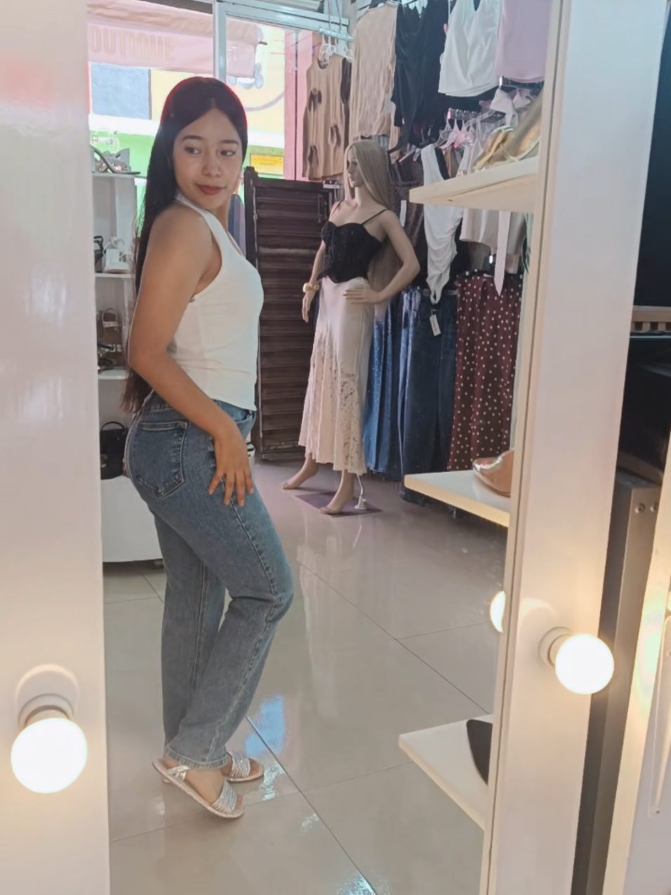 @Yoana Boutique🪞