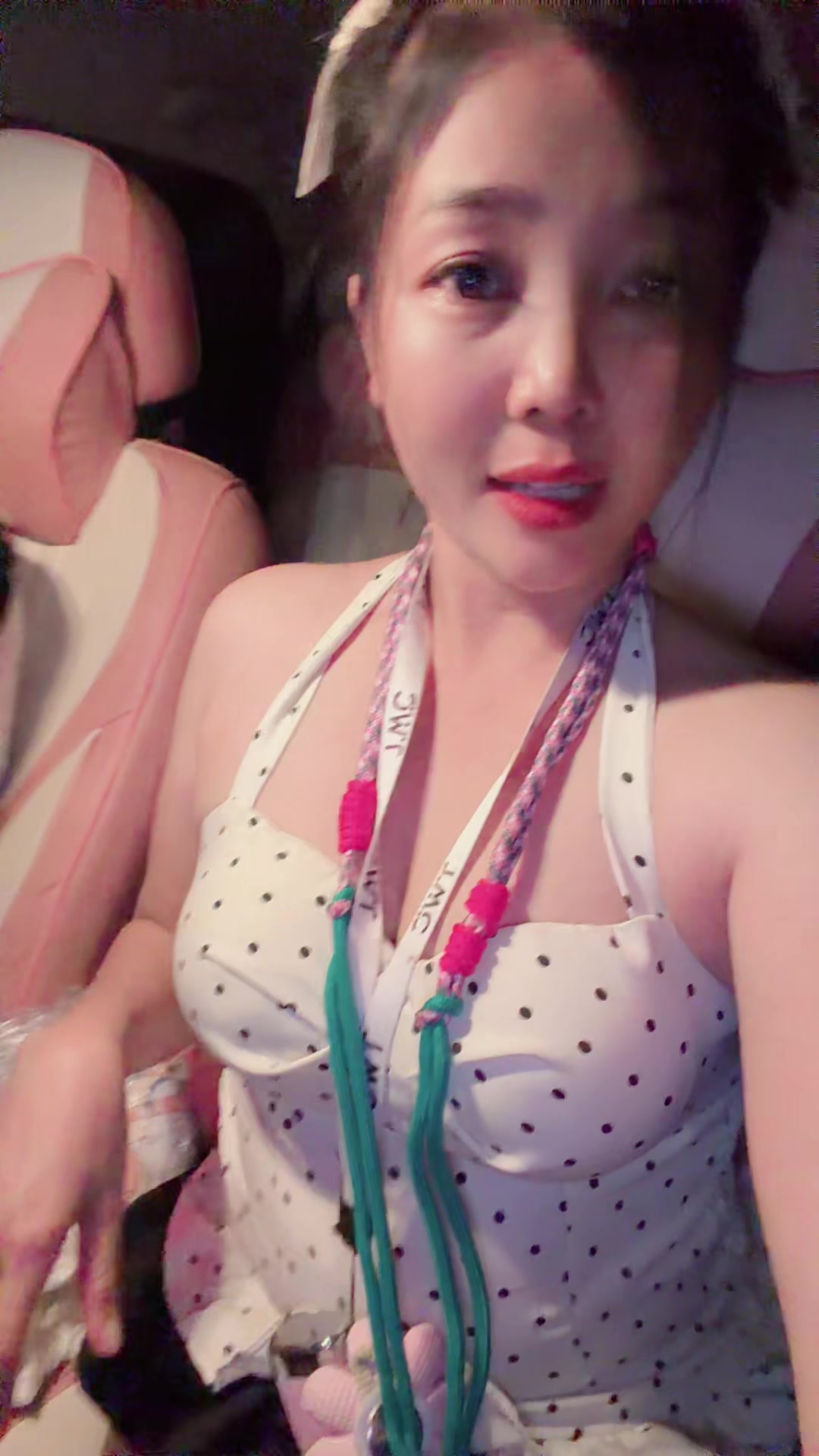 @💕Nga💕 bán hàng rong💕