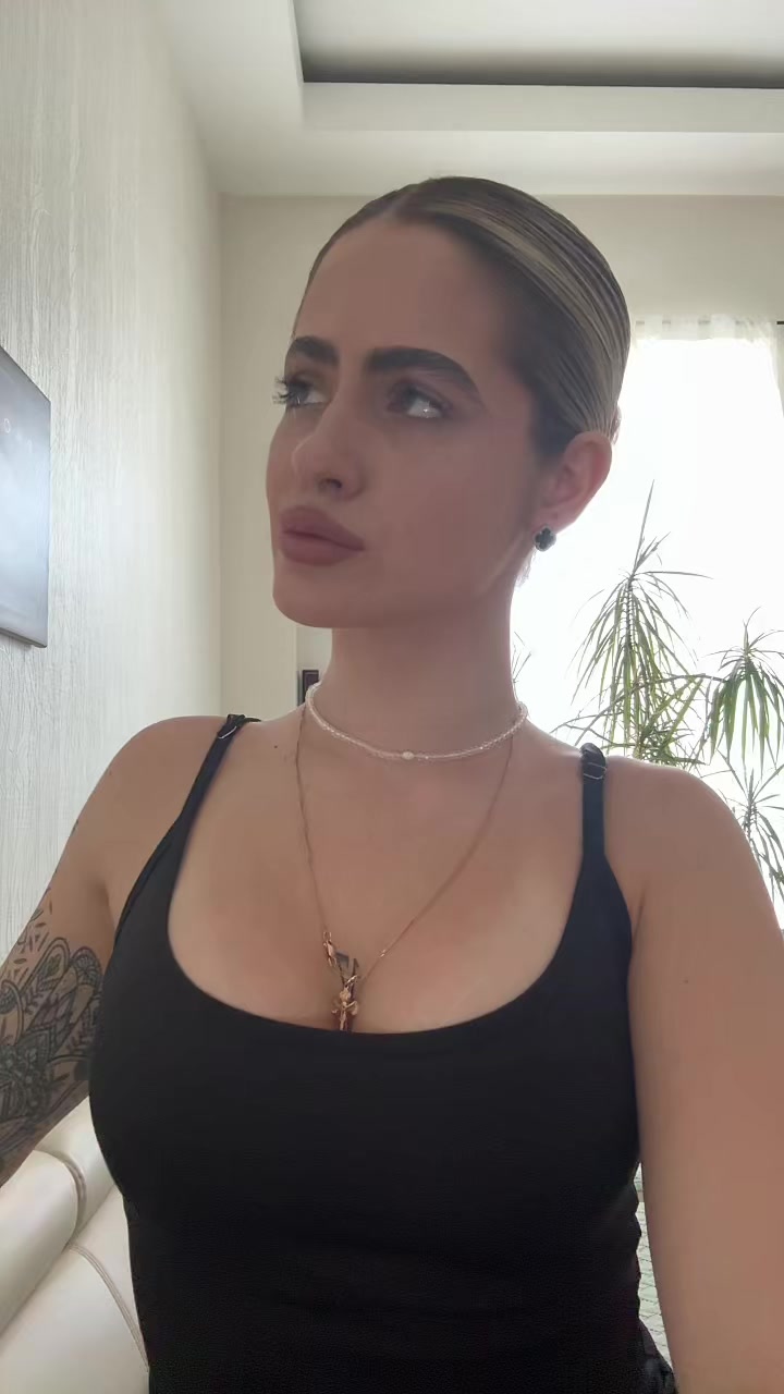 @Dasha Popova
