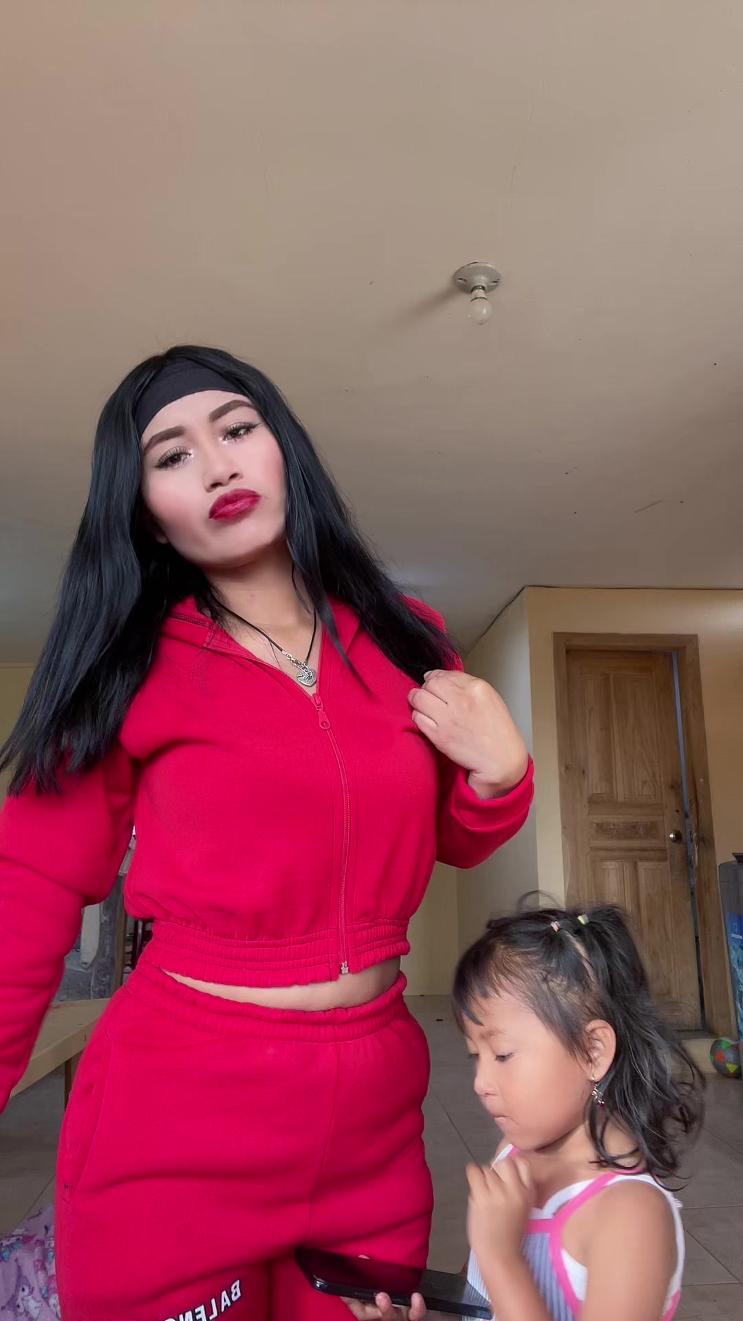 @Micaela
