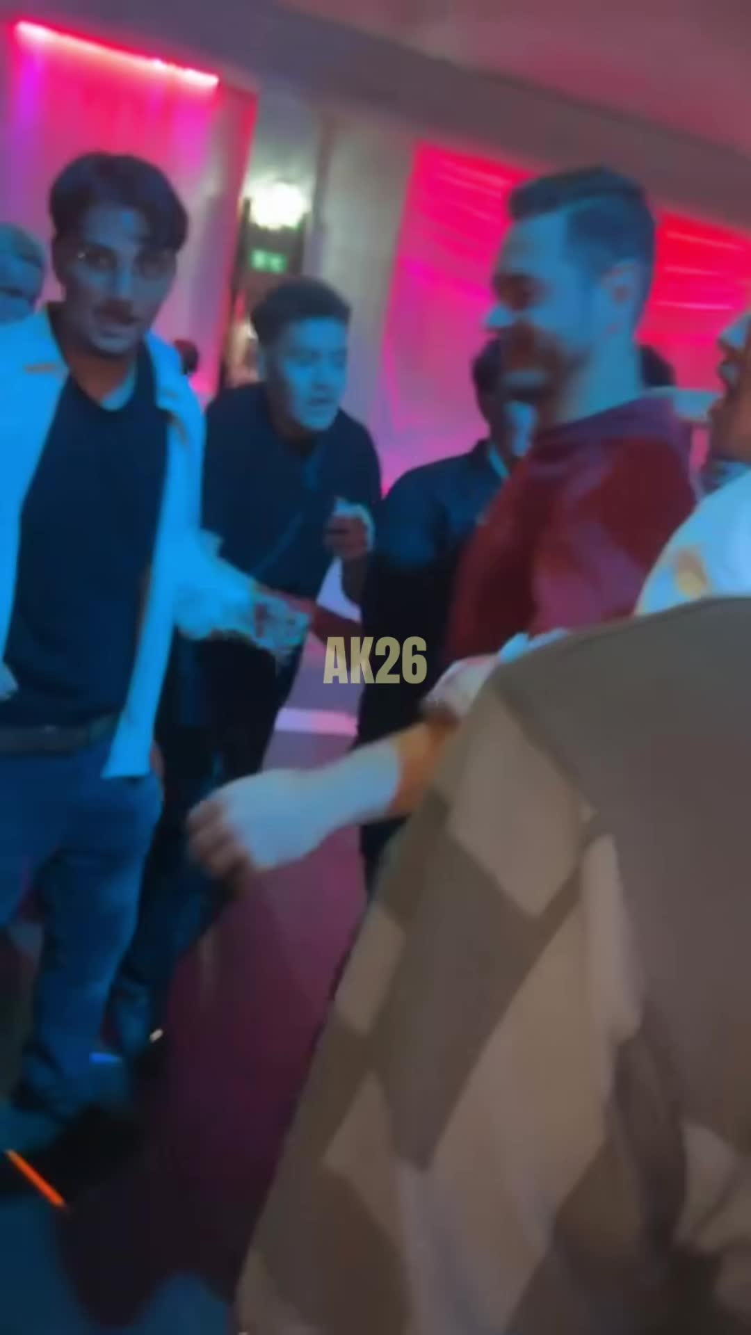 @️