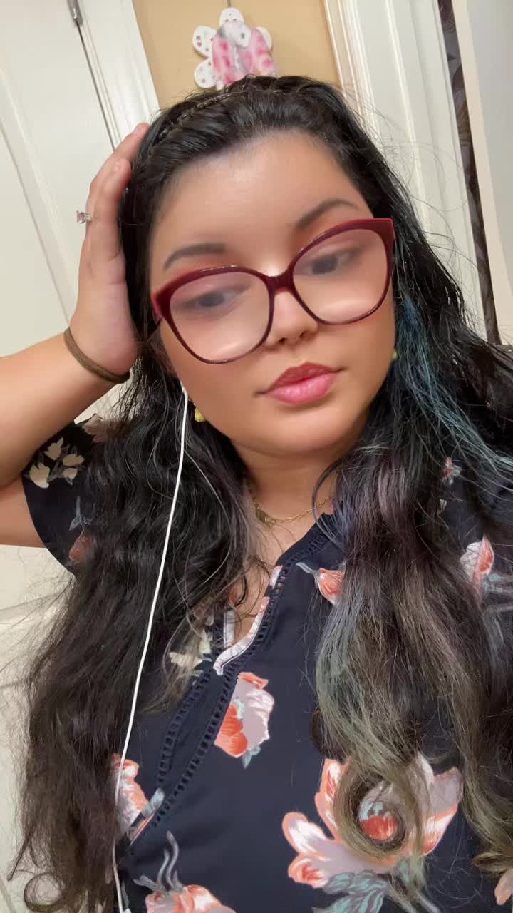 @Kelly Marie🇵🇷🇩🇴🇪🇸