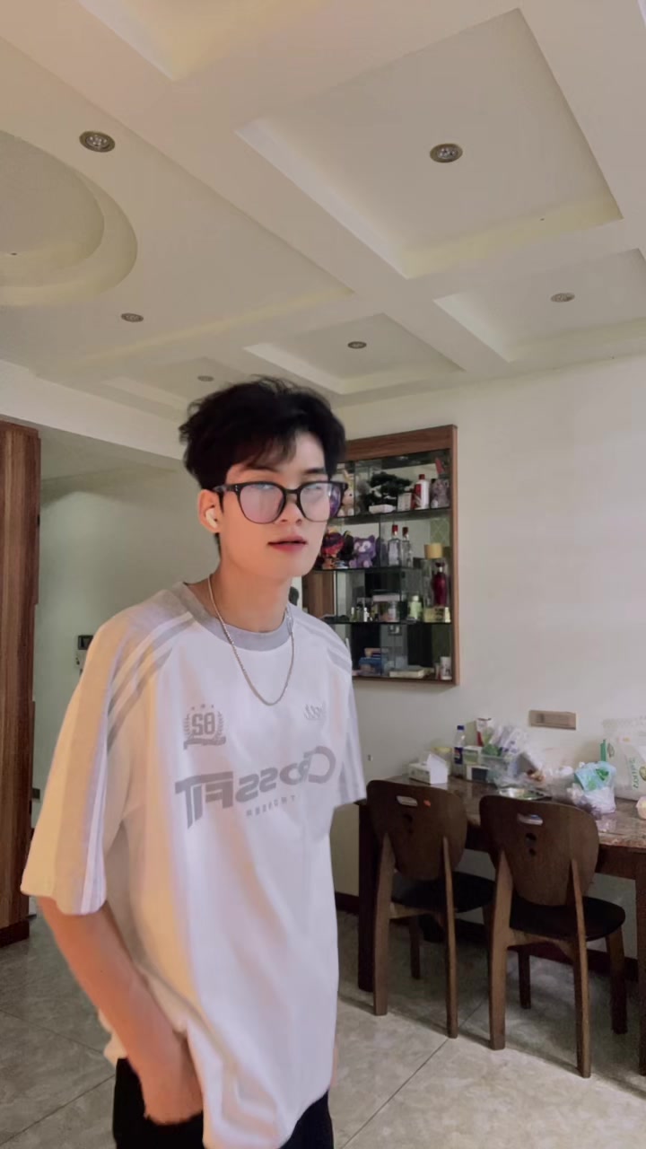 @Nghi&ecirc;m lốppp trưởng