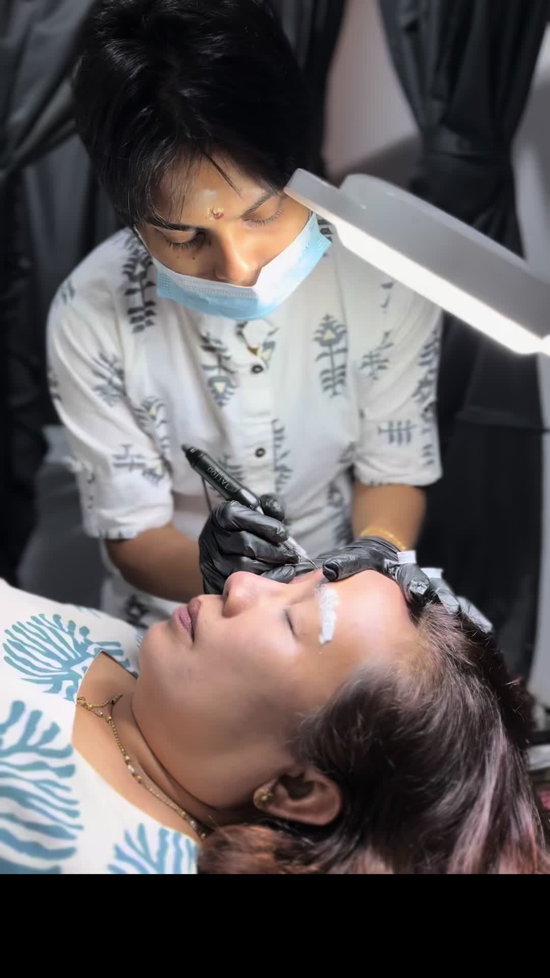 @Revine Beauty