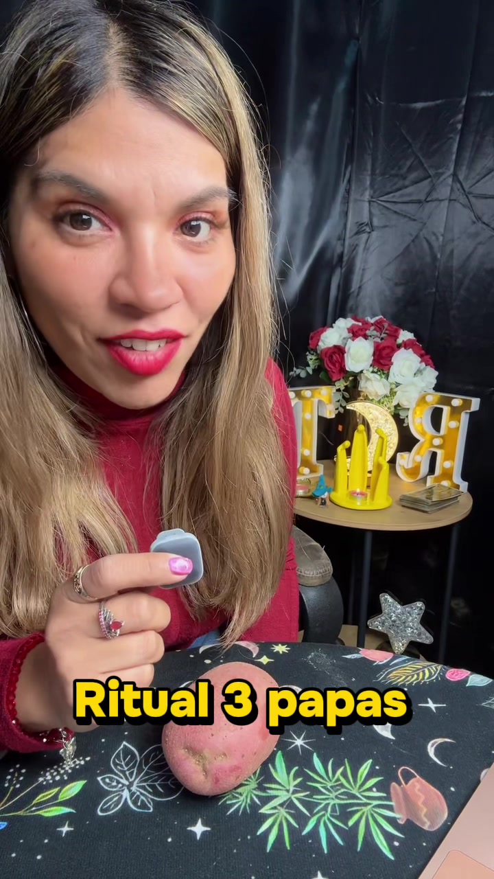 @reinadetarot