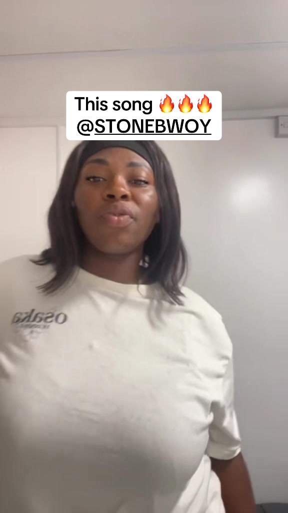 @Akosua_jenfua