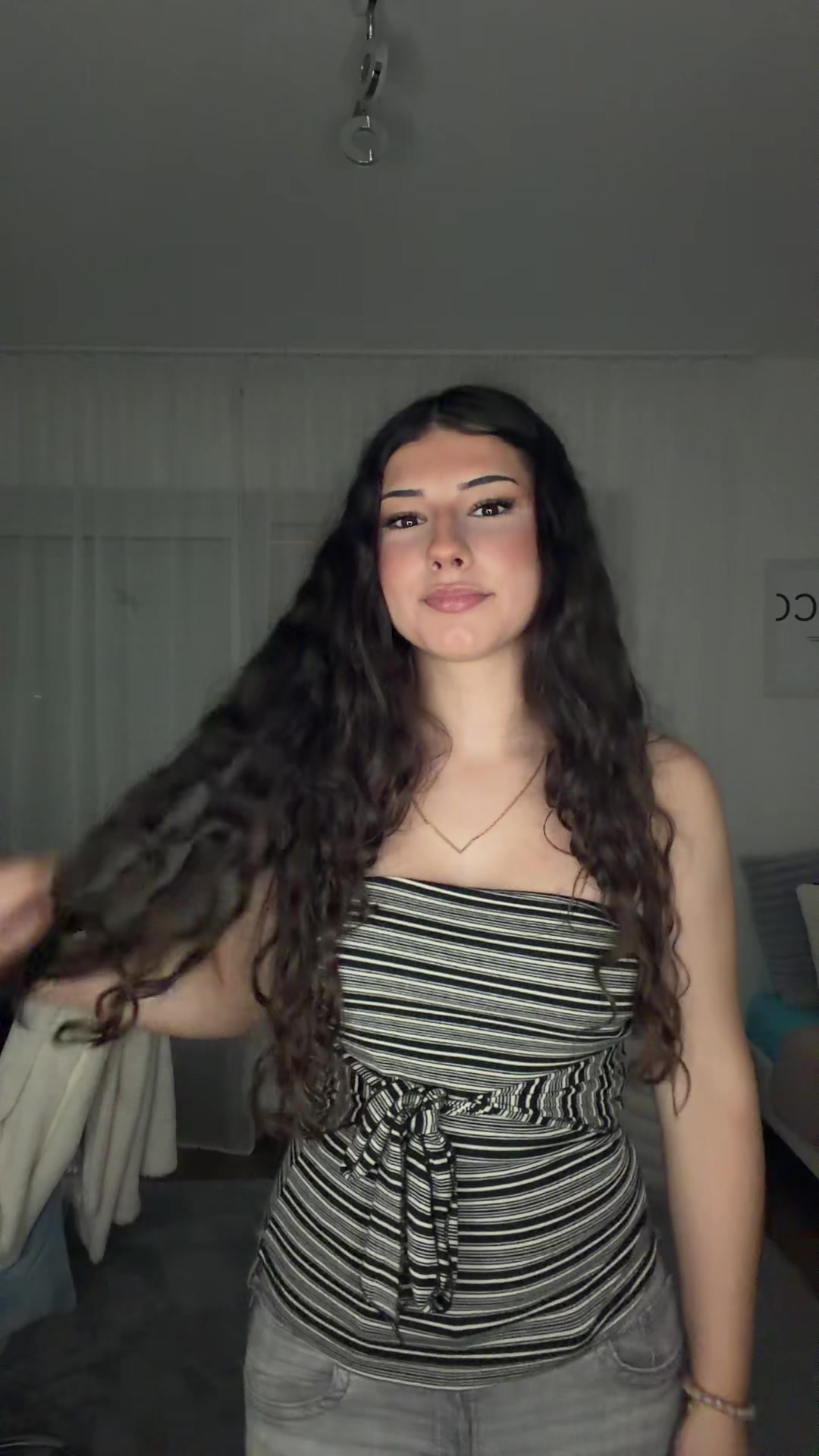 @𝐋
