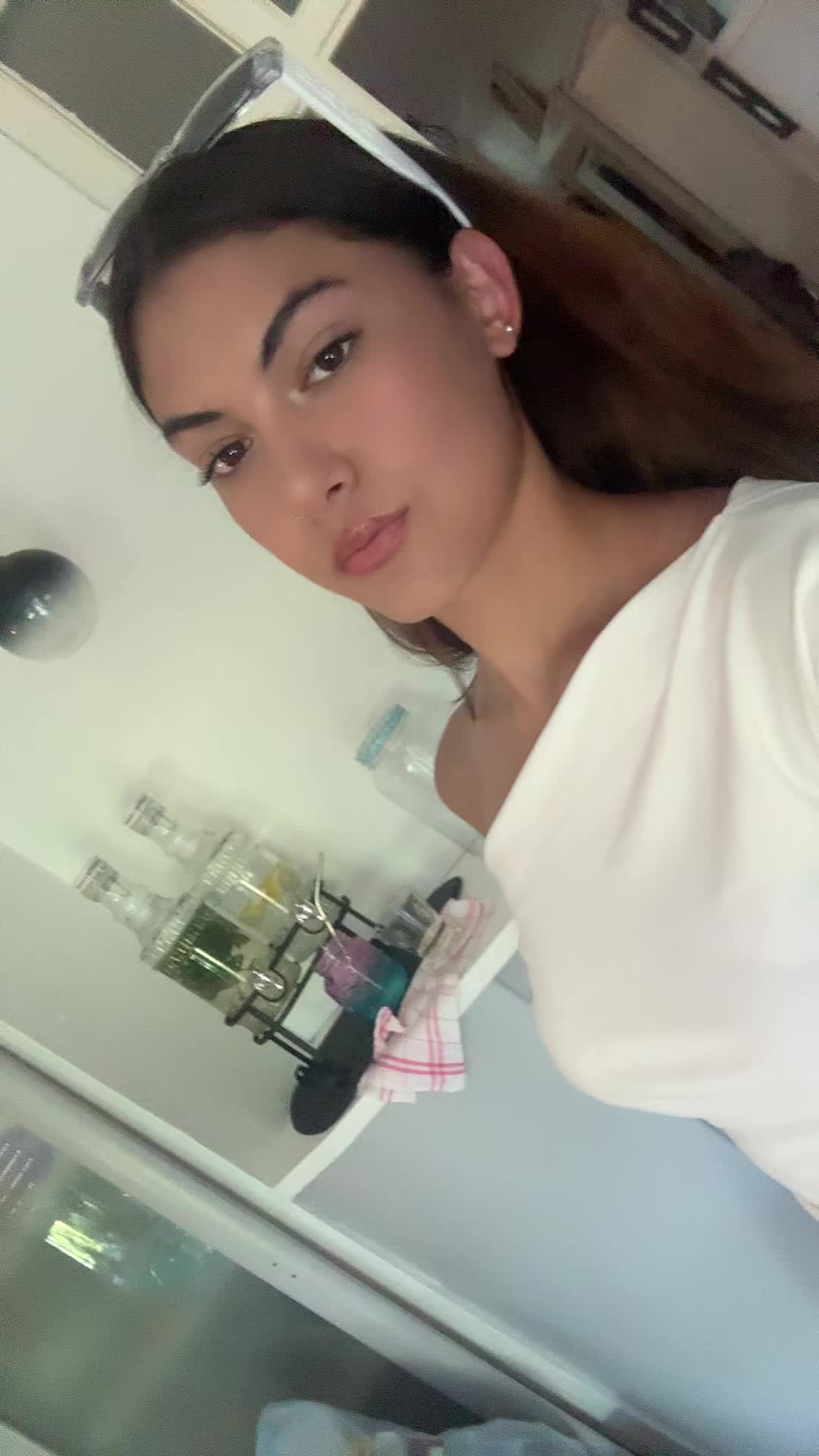 @anastasia.es