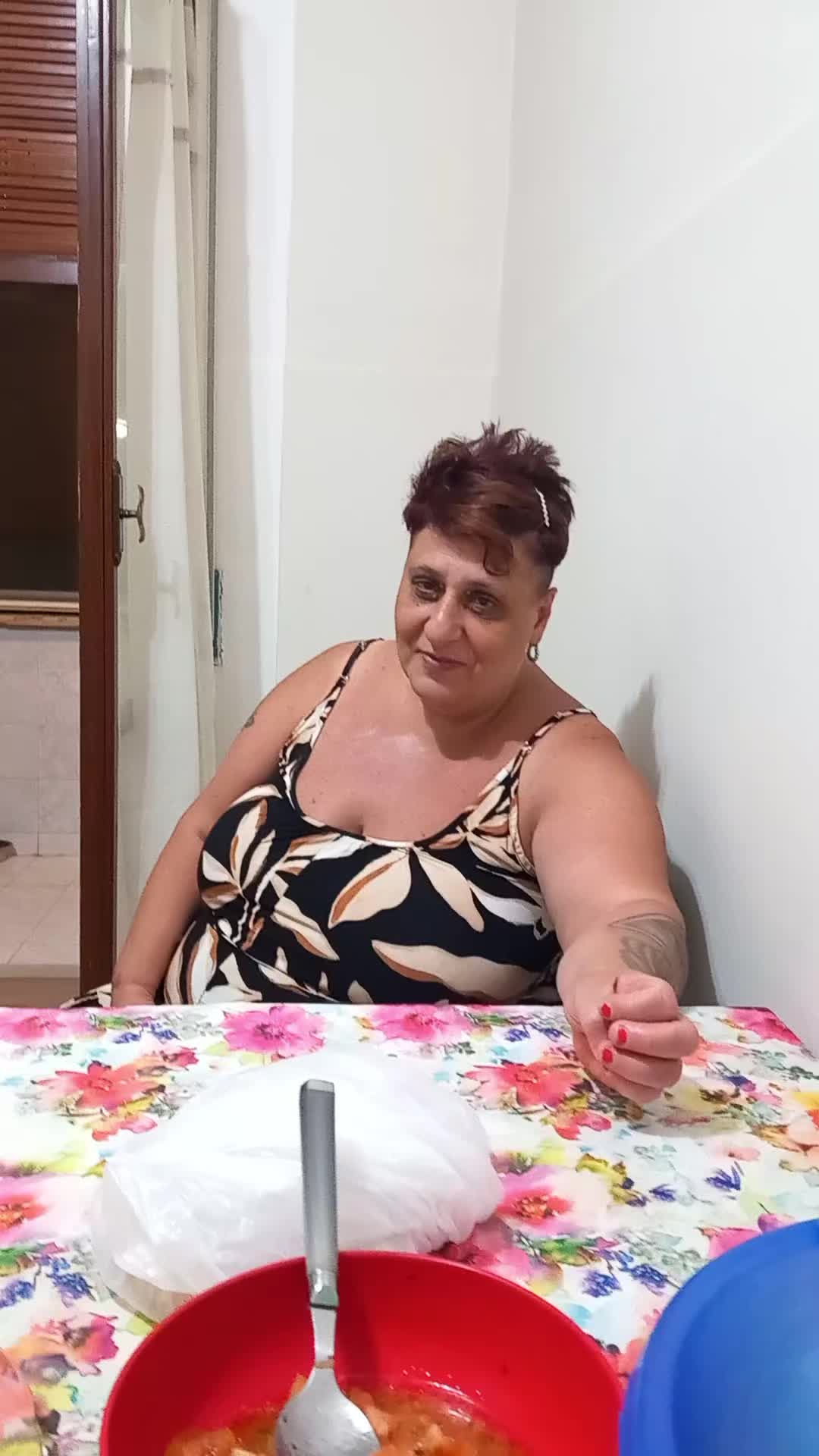 @Antonella Morena Lun