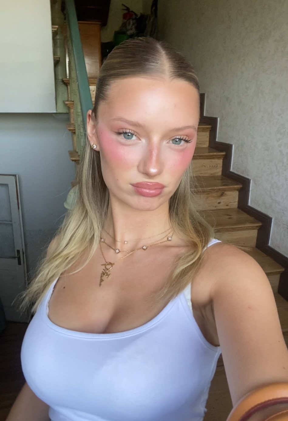 @fenia.marie
