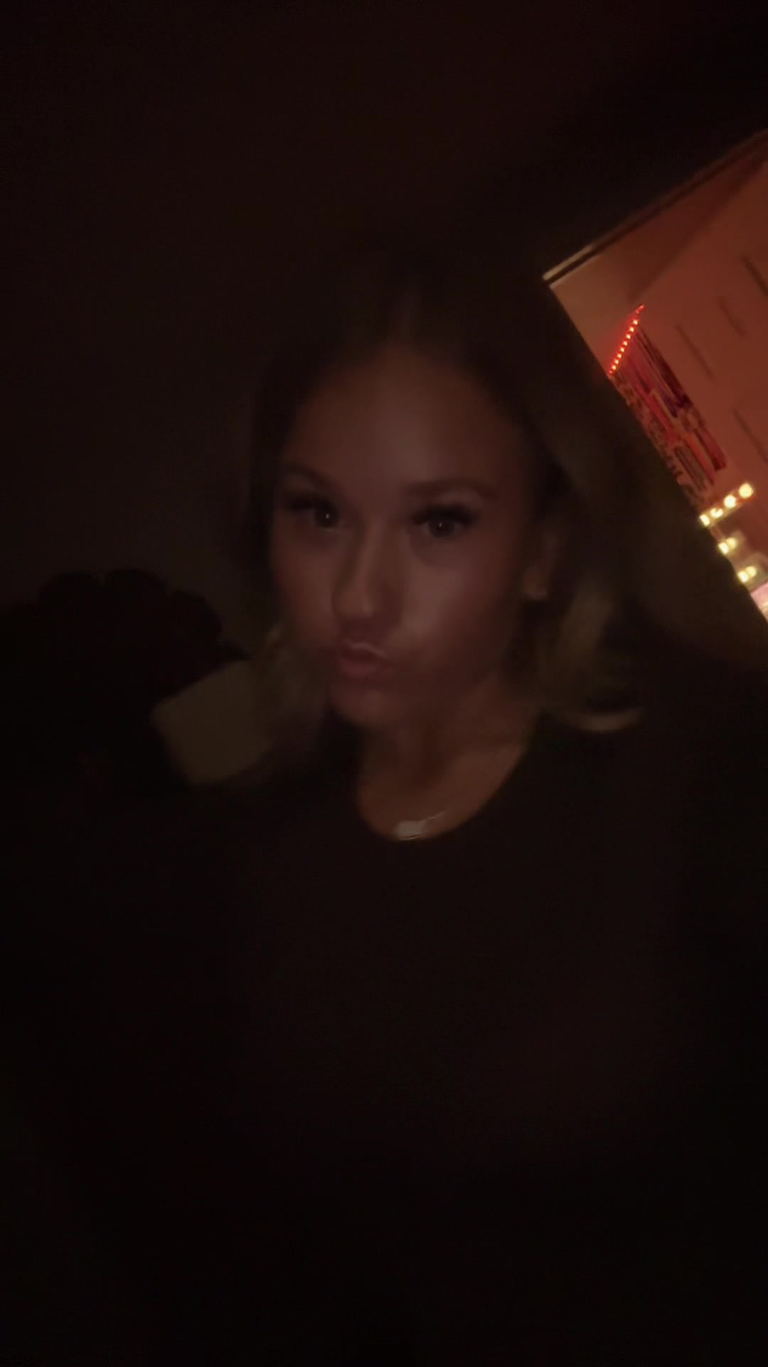 @𝓛𝓲𝓿 𝓜𝓪𝓻𝓸𝓷ó𝓿𝓪