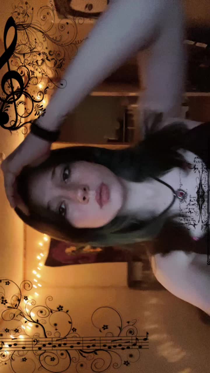 @Living_dead_girl.666