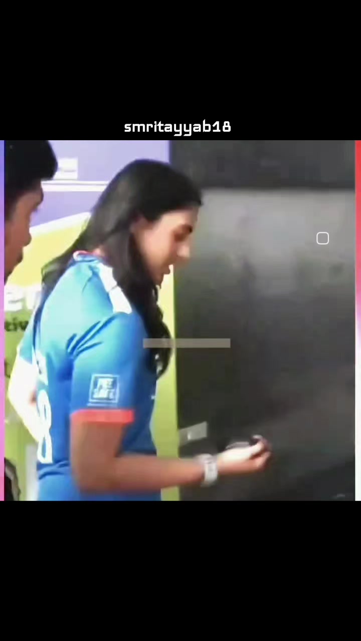 @Smriti Mandhana 18