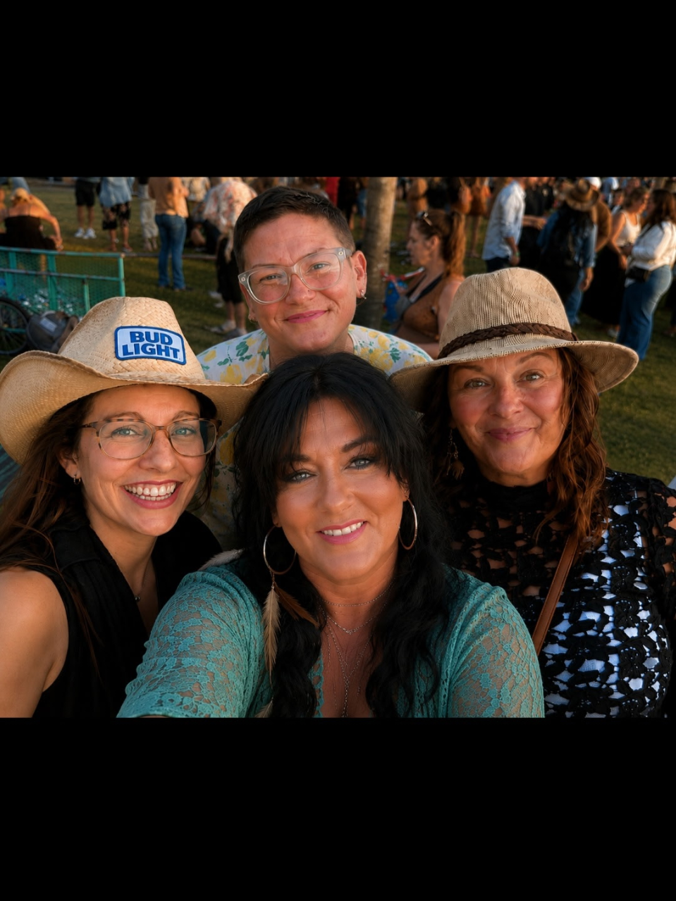 @Nicole🇨🇦