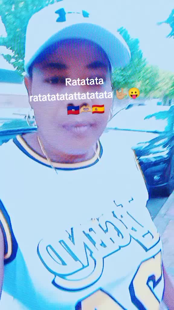 @Marie Therese Genois🇭🇹🇪🇸