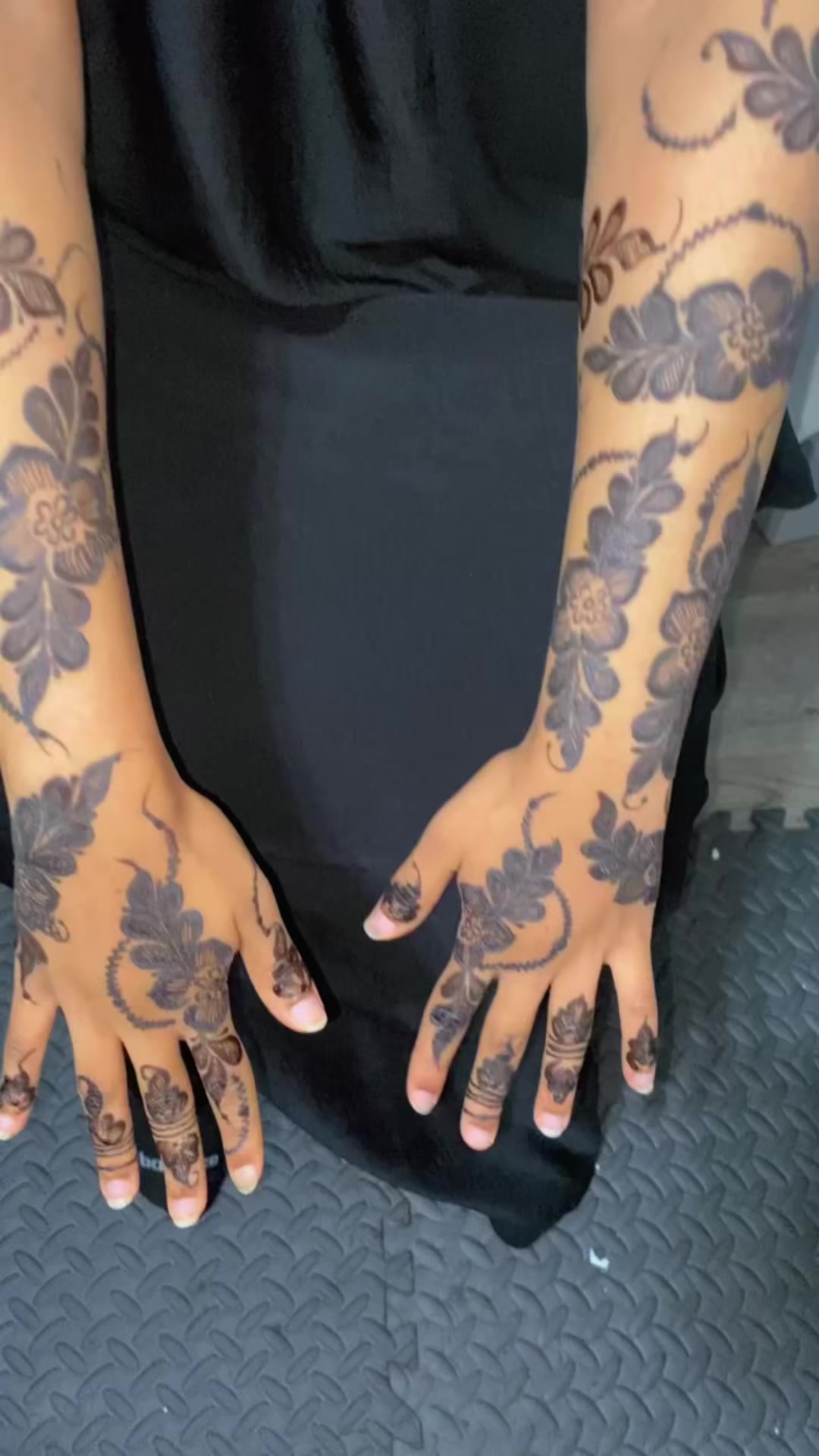 @henna_by_armia