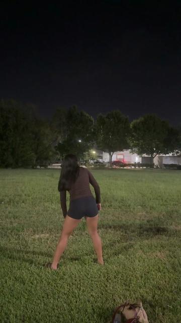 @👧
