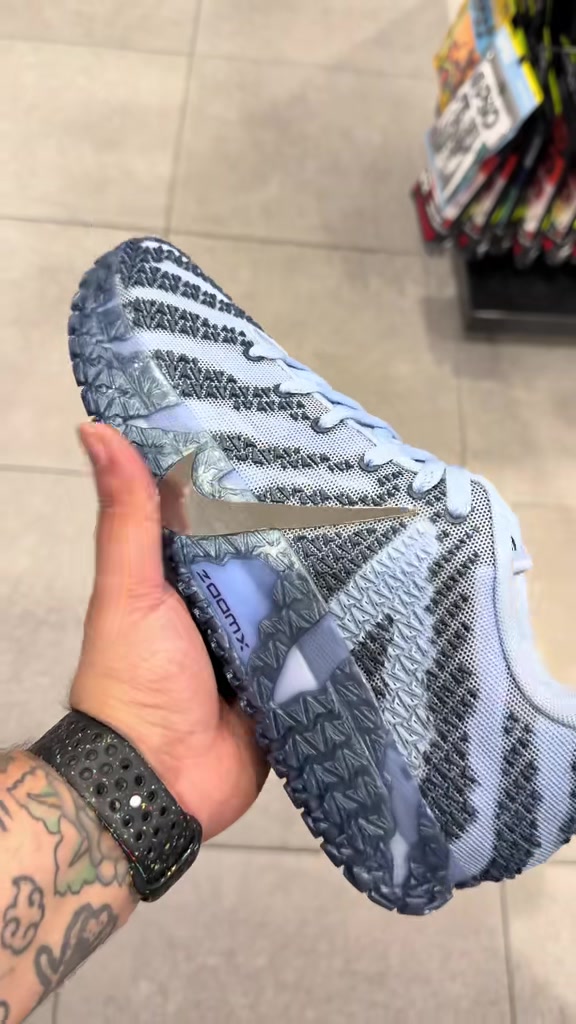 @🧠👟