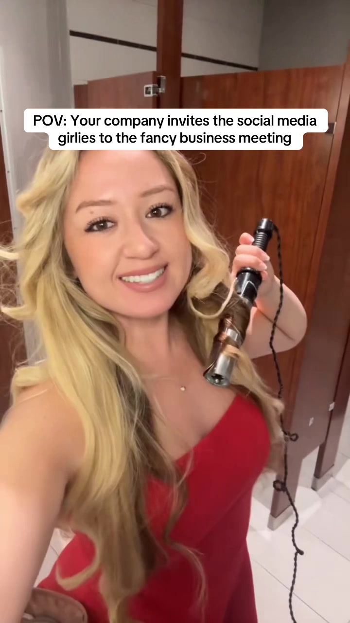 @lexislola