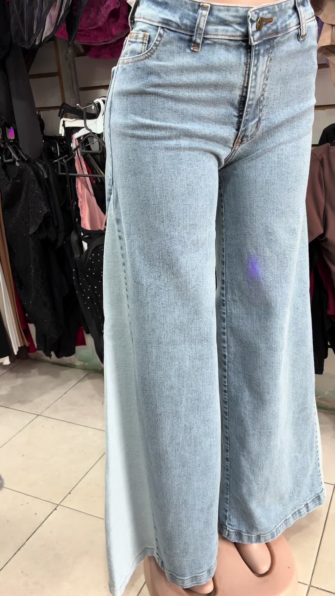 @Luisa Jeans