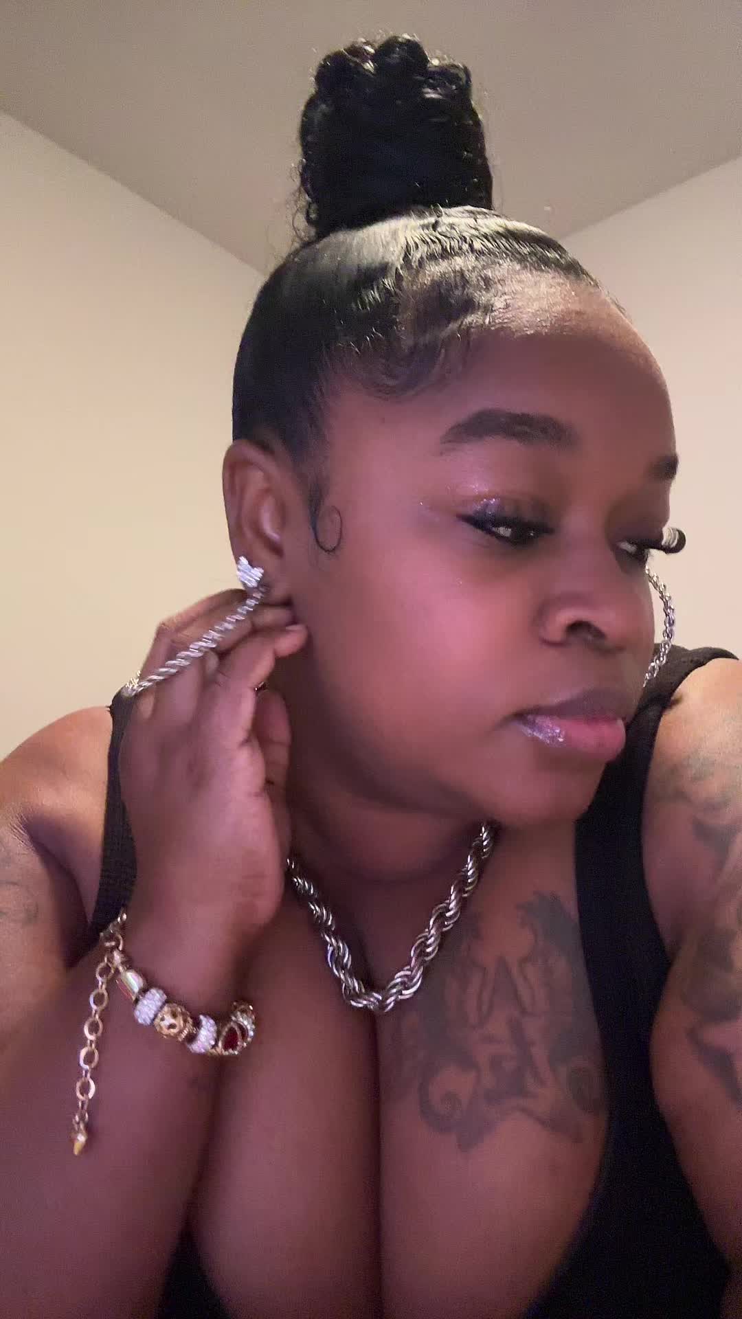 @thereshego22