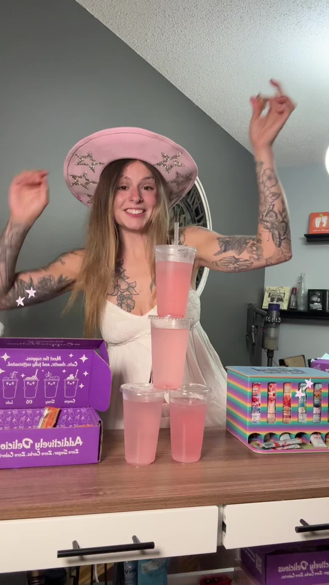 @momfindswithab