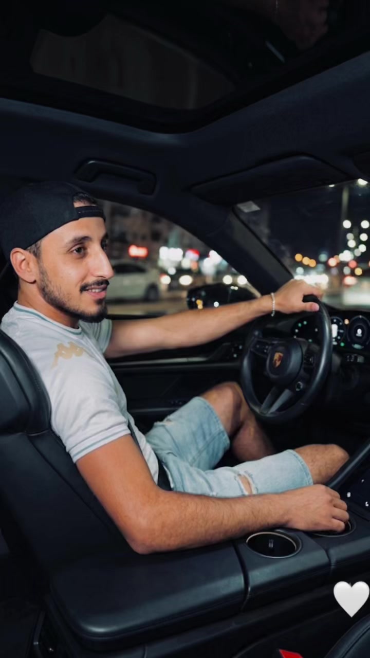 @رَائِدْ|★&hearts;︎البيريش&hearts;︎★🖤🦅
