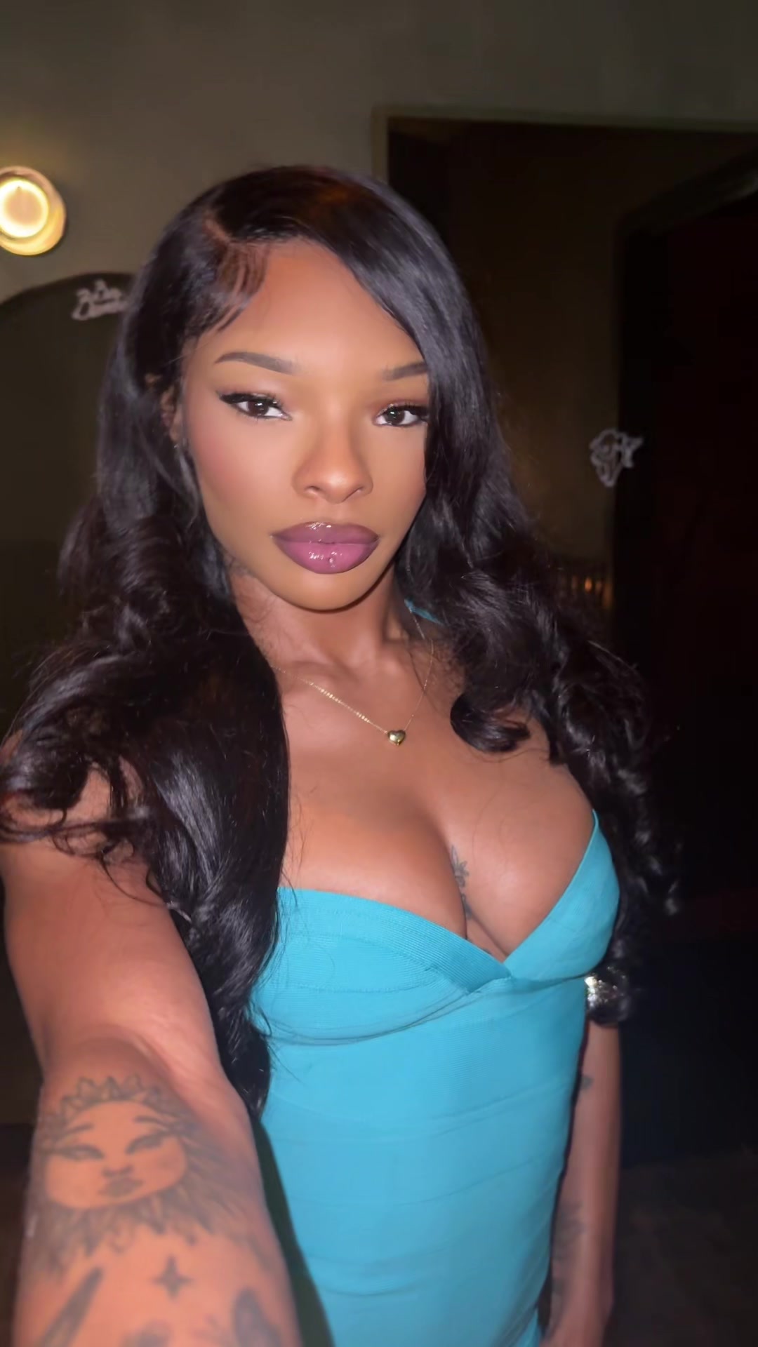 @_lashaelee