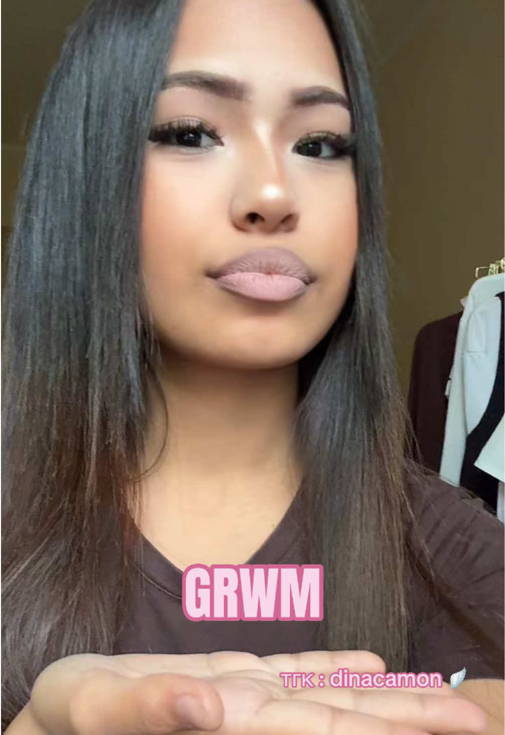 @dinacamon