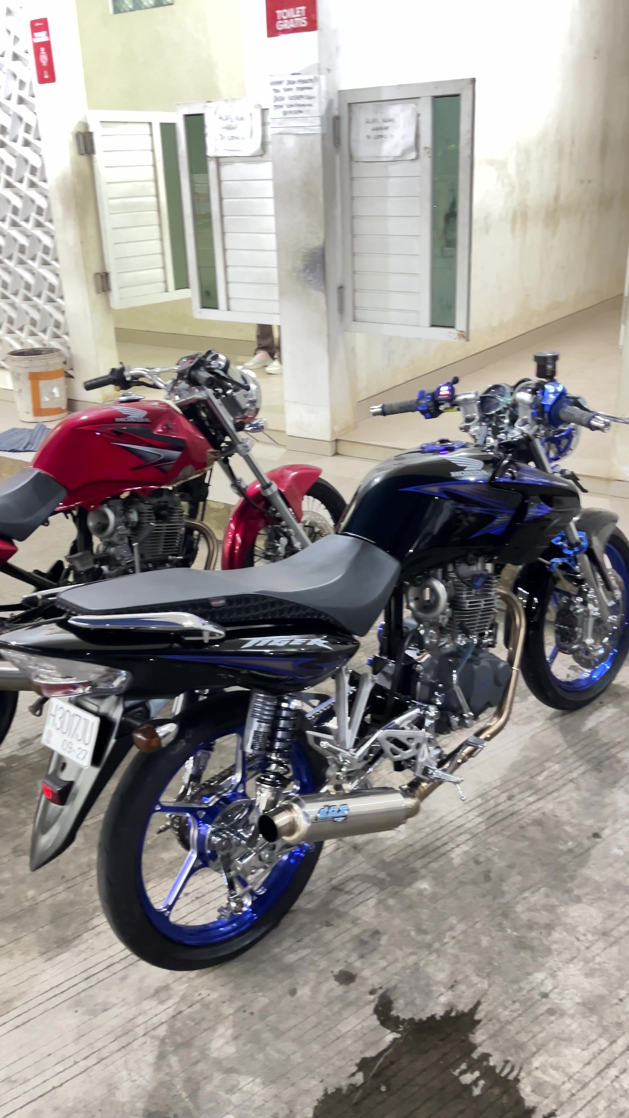 @Krisna Tidak Biru