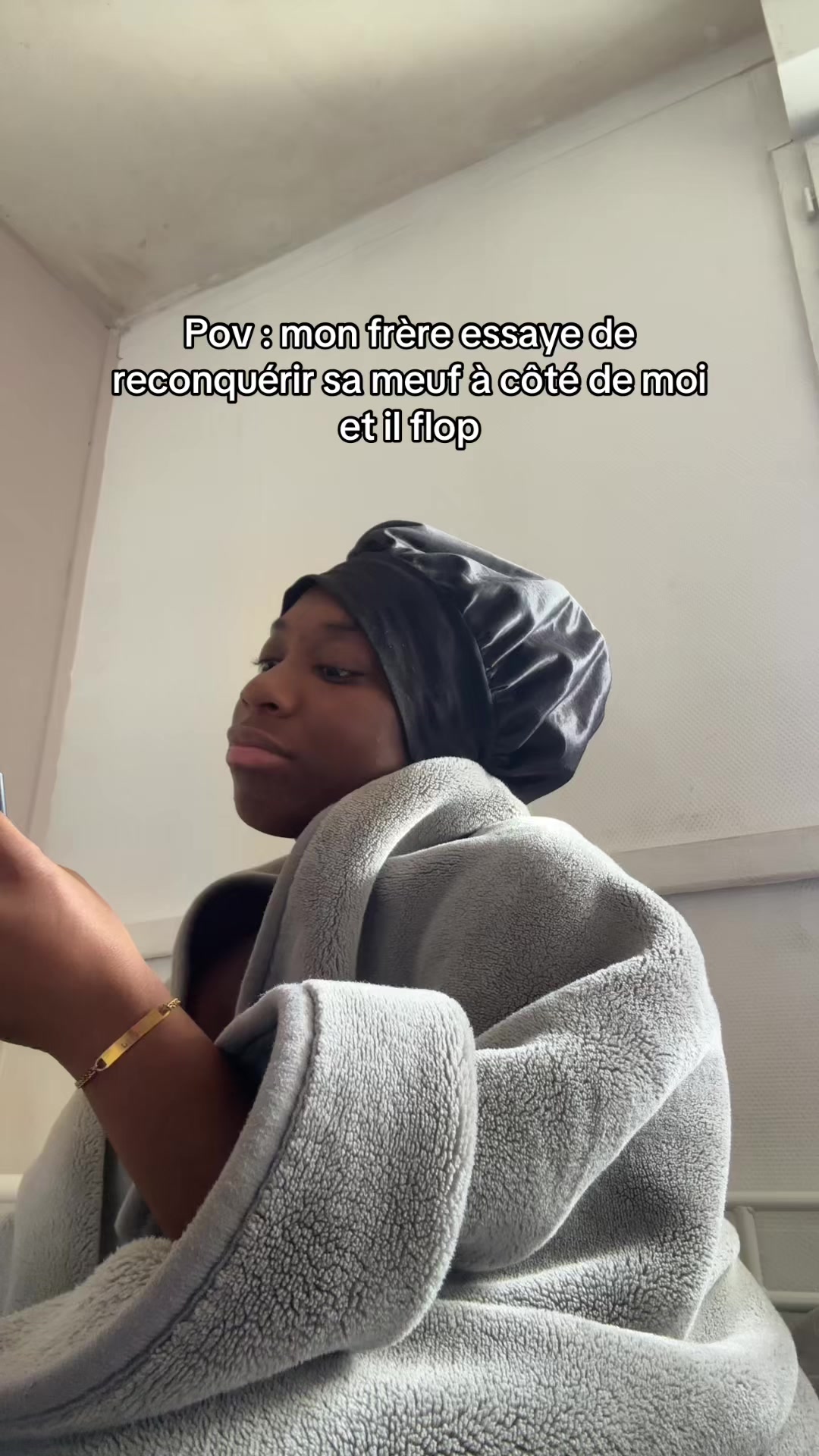 @JE SUIS HYPER DR&Ocirc;LE