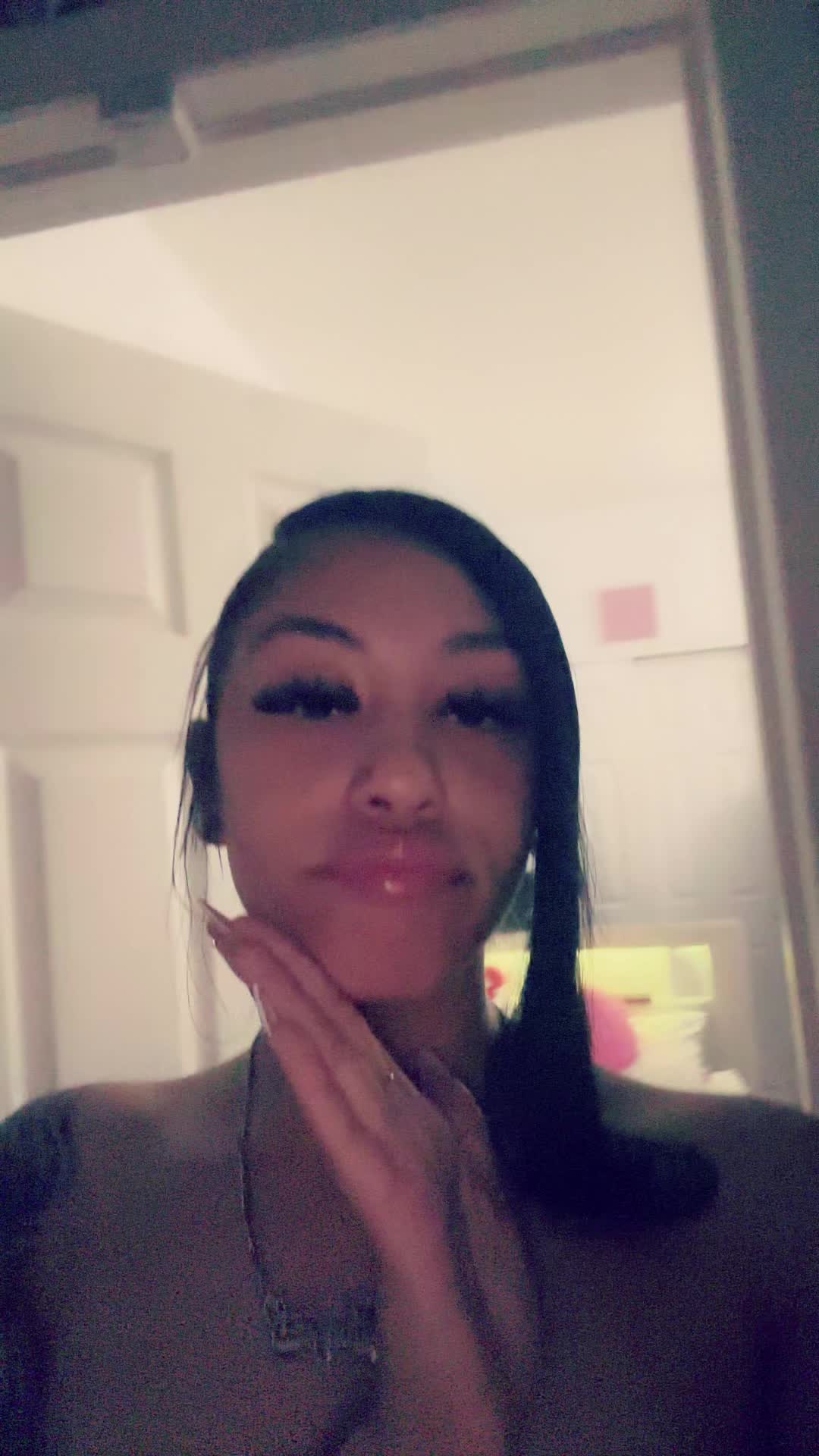 @🖤