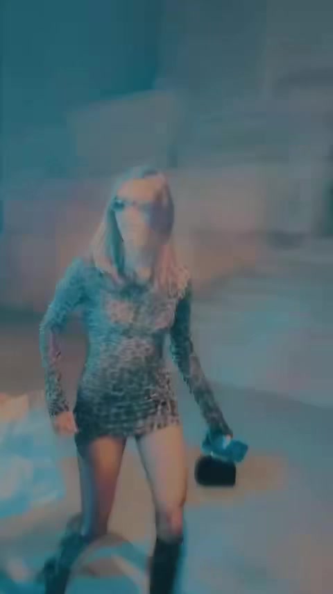@Celebs.N.random