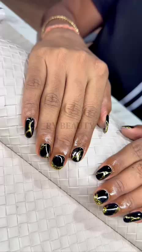 @Ry Beauty studio