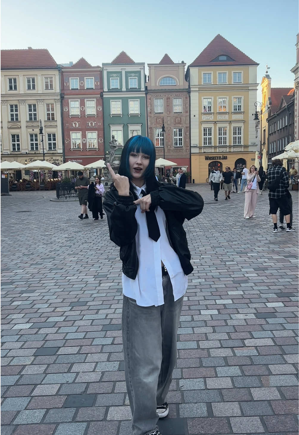 @cryless.freefall