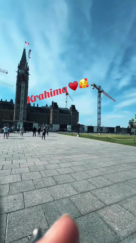 @Krahima 823♥️👑🇺🇸🦋🧕