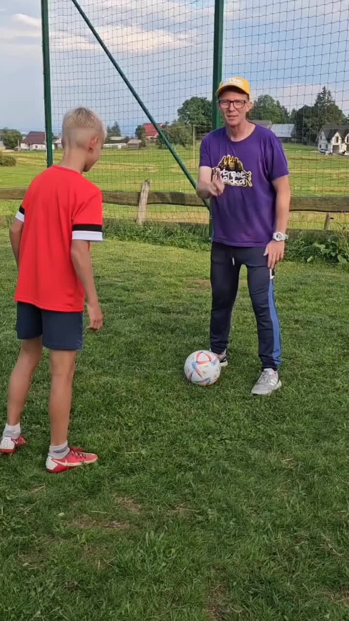 @Trener Dryblingu Piłkarskiego